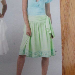 GEORGE WOMEN'S SIZE 10 SKIRT LIME GREEN W/ TURQUOISE EMBROIDERY FEMININE NWT